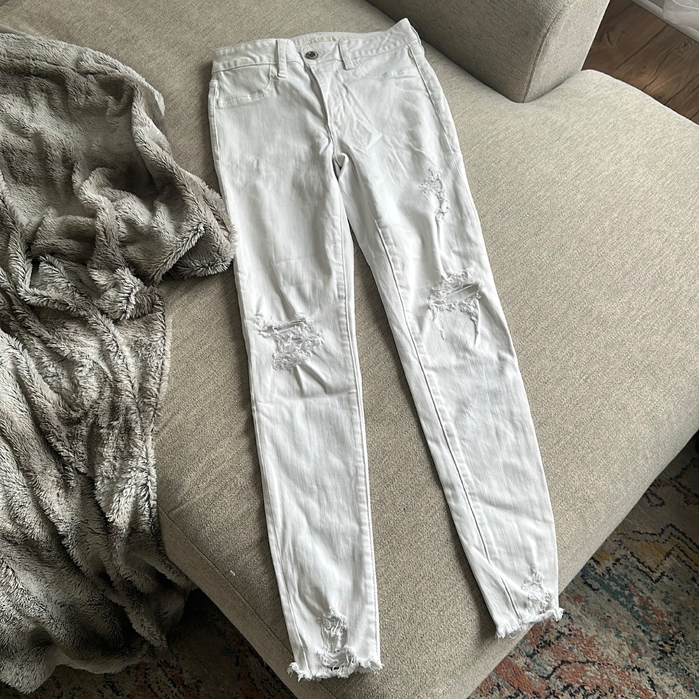 AE White Skinny Jean